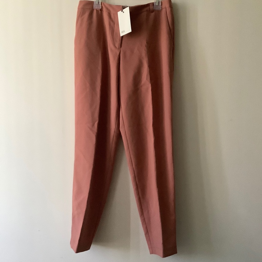 NWT pull- on dress pants with refined front pleats
